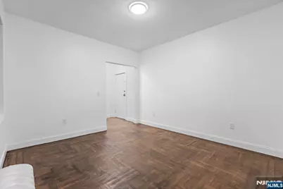 137 Kensington Avenue 504 #504, Jersey City, NJ 07304 - Photo 4