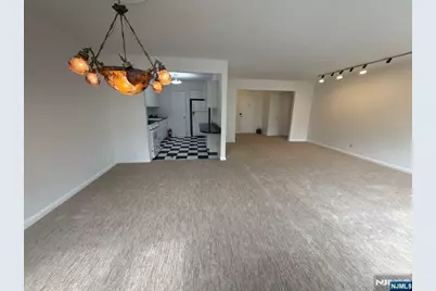 275 Hoym Street 5E #5E, Fort Lee, NJ 07024 - Photo 2