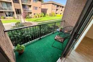 464 Liberty Street 212C, Little Ferry, NJ 07643 - Photo 4