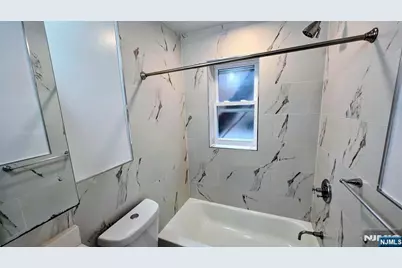 292 Stuyvesant Avenue 290 #290, Lyndhurst Township, NJ 07071 - Photo 10