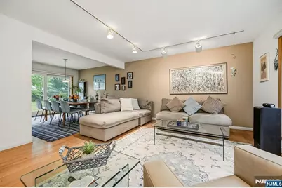 46 Standish Road, Hillsdale, NJ 07642 - Photo 14