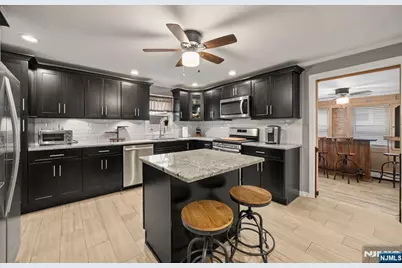 62 Liberty Street, Lodi, NJ 07644 - Photo 10