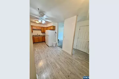 132 Cannella Way 132 #132, Riverdale, NJ 07457 - Photo 8