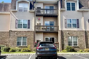 132 Cannella Way 132, Riverdale, NJ 07457 - Photo 2