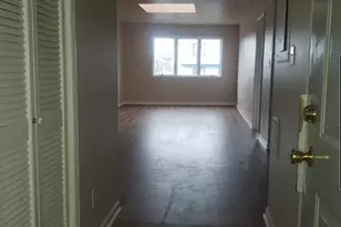 47 Bergen Blvd 2B, Fairview, NJ 07022 - Photo 4
