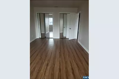 47 Bergen Boulevard 2B #2B, Fairview, NJ 07022 - Photo 6