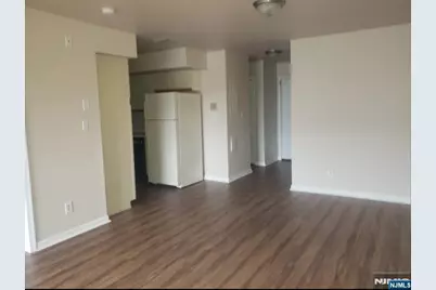 47 Bergen Boulevard 2B #2B, Fairview, NJ 07022 - Photo 8