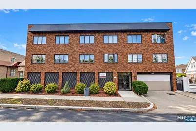 47 Bergen Boulevard 2B #2B, Fairview, NJ 07022 - Photo 1