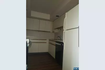 47 Bergen Boulevard 2B #2B, Fairview, NJ 07022 - Photo 2