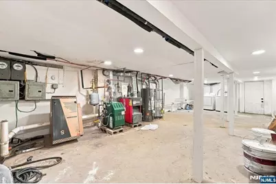 363 Forrest Street, Jersey City, NJ 07304 - Photo 30