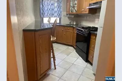 911 Teaneck, Teaneck Township, NJ 07666 - Photo 6