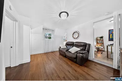 117 Hackensack Avenue, Ridgefield Park, NJ 07660 - Photo 10