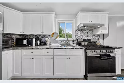 117 Hackensack Avenue, Ridgefield Park, NJ 07660 - Photo 28