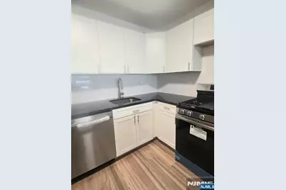 1203 River Road 15G #15G, Edgewater, NJ 07020 - Photo 4