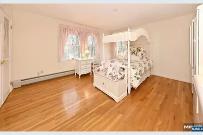 513 Lydia Lane, Wyckoff Township, NJ 07481 - Photo 22