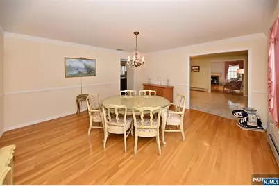 513 Lydia Lane, Wyckoff Township, NJ 07481 - Photo 6