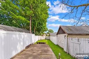 15 Laurel St, Ridgefield Park, NJ 07660 - Photo 46