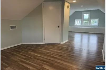 326 Delawanna Avenue 2 #2, Clifton, NJ 07014 - Photo 10