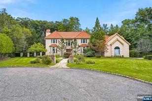1 Dimmig Ct, Upper Saddle River, NJ 07458 - Photo 1