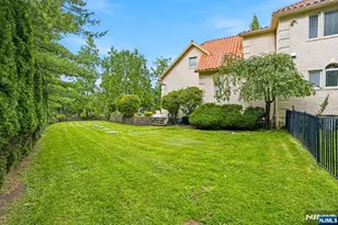 1 Dimmig Ct, Upper Saddle River, NJ 07458 - Photo 40