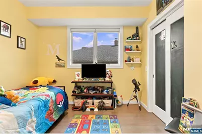 209 Wayne Avenue A #A, Cliffside Park, NJ 07010 - Photo 20