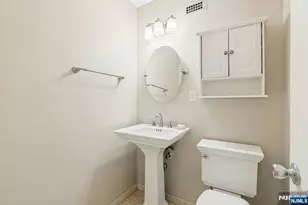 2150 Center Ave 18A, Fort Lee, NJ 07024 - Photo 20