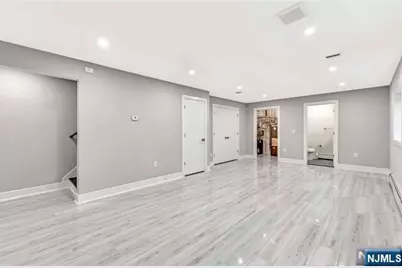 420 Glen Avenue A #A, Palisades Park, NJ 07650 - Photo 30