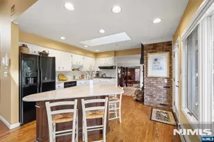 11 Merritt Dr, Oradell, NJ 07649 - Photo 12