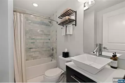 2 Paterson Avenue 2B #2B, Hoboken, NJ 07030 - Photo 18