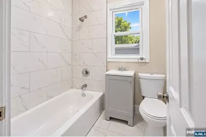 17 Arverne Terrace, Irvington, NJ 07111 - Photo 8