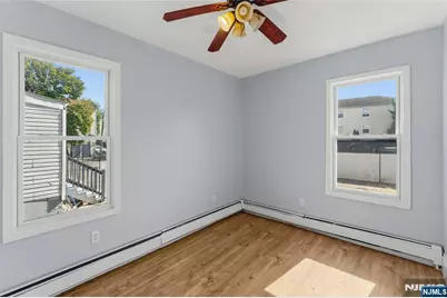 590 Hawthorne Avenue, Irvington, NJ 07112 - Photo 12