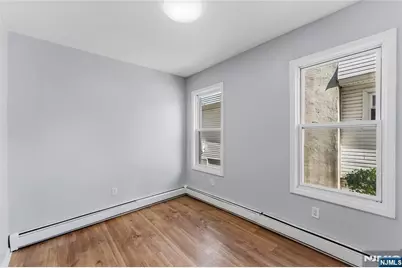 590 Hawthorne Avenue, Irvington, NJ 07112 - Photo 10