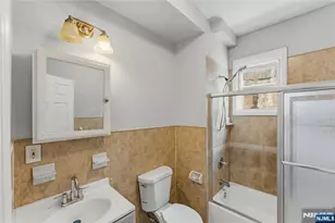 590 Hawthorne Ave, Irvington, NJ 07112 - Photo 16