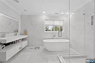 560 Van Emburgh Ave, Washington Township, NJ 07676 - Photo 24