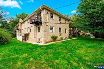470 Valley Road C009A #C009A, Montclair, NJ 07043 - Photo 32
