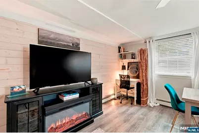 470 Valley Road C009A #C009A, Montclair, NJ 07043 - Photo 8
