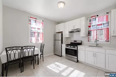 148 N 15th Street, East Orange, NJ 07017 - Photo 20
