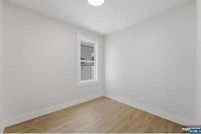 148 N 15th Street, East Orange, NJ 07017 - Photo 6