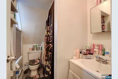 39 Hillman Street, Paterson, NJ 07522 - Photo 18