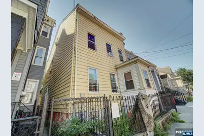 39 Hillman Street, Paterson, NJ 07522 - Photo 1