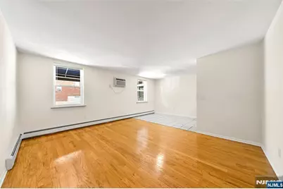280 Undercliff Avenue 2 #2, Edgewater, NJ 07020 - Photo 6