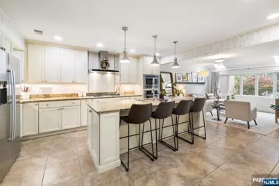 19 N Bayard Lane, Mahwah, NJ 07430 - Photo 6