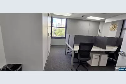 972 Broad Street Floor 3 #Floor 3, Newark, NJ 07102 - Photo 20