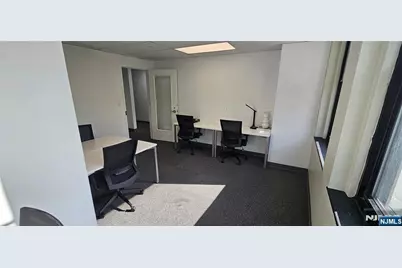 972 Broad Street Floor 3 #Floor 3, Newark, NJ 07102 - Photo 8