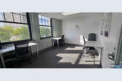 972 Broad Street Floor 3 #Floor 3, Newark, NJ 07102 - Photo 4