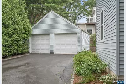 125 Lenox Avenue 2 #2, Ridgewood, NJ 07450 - Photo 12
