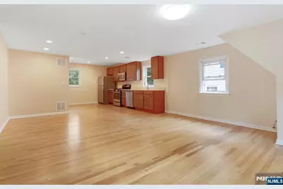 125 Lenox Avenue 2 #2, Ridgewood, NJ 07450 - Photo 2