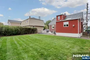 118 Gilbert Ave, Elmwood Park, NJ 07407 - Photo 30