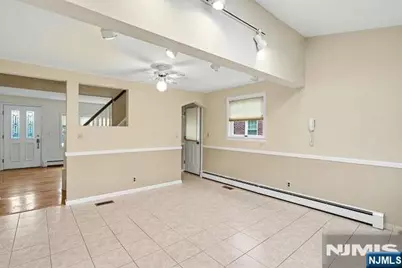 118 Gilbert Avenue, Elmwood Park, NJ 07407 - Photo 10
