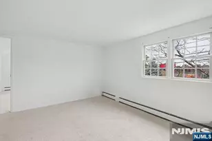 118 Gilbert Ave, Elmwood Park, NJ 07407 - Photo 16
